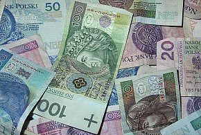 Przez lata dostawali zaniżoną emeryturę. Przełom dla tysięcy seniorów-34806