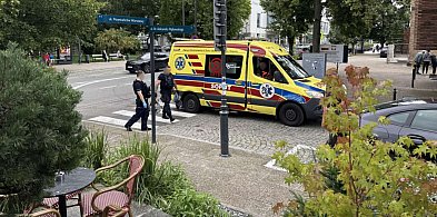 Zaczepiała przechodniów przy Grand Hotelu i wychodziła na jezdnię-34809