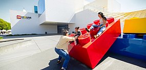 Leć do LEGO® House z Gdańska. Świat pełen zabawy czeka