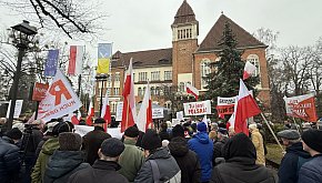 „Nie dla pomnika niemieckiego urzędnika”! Protest 