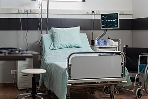 Lek wycofany z powodu zanieczyszczeń. W środku znaleziono fragmenty szkła-36650