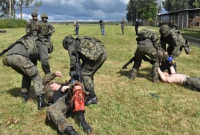 Setki tysięcy Polaków pójdą na szkolenie. Wojsko otwiera drzwi dla cywilów-36943