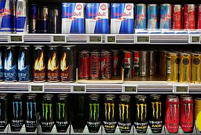 Popularne napoje pójdą ostro w górę. Rząd szykuje podwyżkę VAT-37719