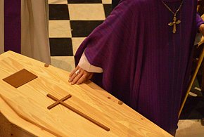 Rewolucja w pochówkach coraz bliżej. Tego w Polsce jeszcze nie było-37825