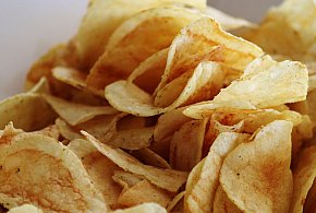 Podatek tłuszczowy uderzy w przekąski? Posłowie pokazują projekt-37855