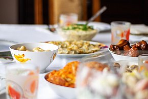 Polacy znów sięgną głębiej do kieszeni. Tyle wydają na świąteczne jedzenie-37929