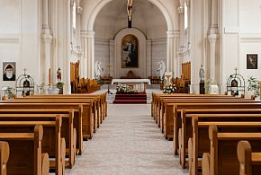 Miliony na Kościół w 2026 roku. Państwo co roku dokłada do duchownych-38300