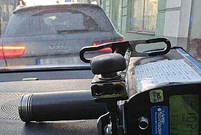 Pędził przez Sopot, mając 102 km/h na liczniku! Surowa kara dla kierowcy Audi-38470