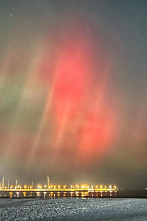 Zachwycające zdjęcia zorzy polarnej nad sopocką plażą [FOTO]-1722