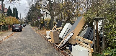 Mieszkanka Sopotu poruszona wyrzuconymi meblami [LIST]-37064