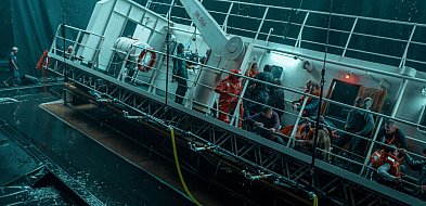 Ile naprawdę zarobiła Polska na produkcji serialu "Heweliusz"?-37659