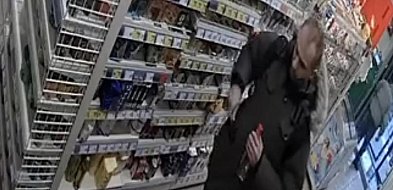 Wlał coś do octu i odstawił! Policja szuka klienta sklepu w Gdyni-38431