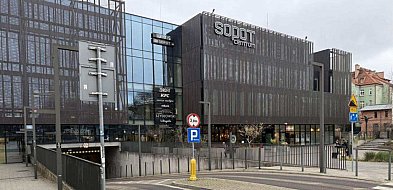 Czy miasto zarabia na parkingu w Sopot Centrum? Urząd wyjaśnia sytuację-38416