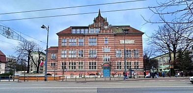 Ile zarabiają nauczyciele w Sopocie? Miasto dopłaca miliony do oświaty