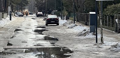 Odśnieżyłeś, posypałeś, teraz sprzątaj. Straż Miejska ostrzega przed mandatem