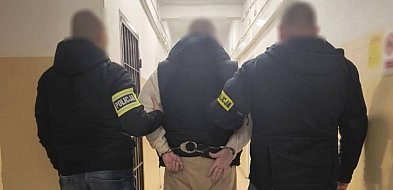 Gdańscy policjanci zatrzymali fana czekolady. Recydywista kradł na dużą kwotę