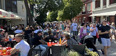 Nowe przepisy uderzą w sopocką gastronomię? Zmiany w prawie zagrażają ogródkom