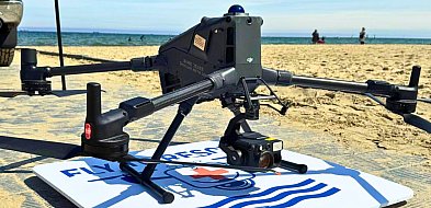 Dron przypilnuje, żebyś nie utonął? Technologia zawładnęła plażą w Sopocie