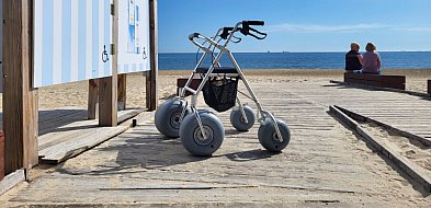 Nowe chodziki plażowe w Sopocie. Kto i gdzie może z nich skorzystać?
