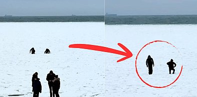 Niebezpieczne sceny przy molo w Sopocie! Pod spacerowiczami załamał się lód