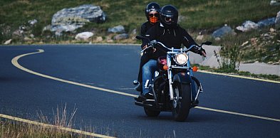 Trójmiasto na dwóch kołach – gdzie kupić sprzęt motocyklowy przed sezonem?