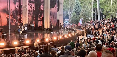 Wypadek w Operze Leśnej. Przyjaciel Krawczyka wylądował w szpitalu
