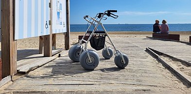 Nowe chodziki plażowe w Sopocie. Kto i gdzie może z nich skorzystać?