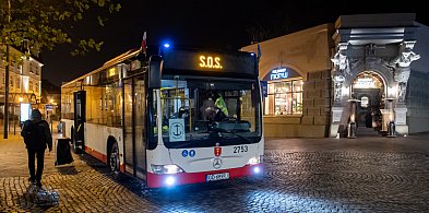 Autobus SOS wraca do Sopotu! Ciepły posiłek, ubranie i wsparcie dla potrzebujących-36713