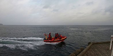 Myślał, że ktoś tonie przy molo i zadzwonił! Zaskakujący finał akcji ratowniczej-37563