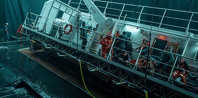 Ile naprawdę zarobiła Polska na produkcji serialu "Heweliusz"?-37659