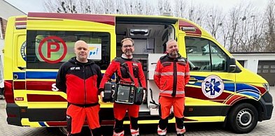 Sopoccy ratownicy z najnowocześniejszym defibrylatorem na świecie-37962