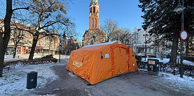 Sopot znalazł sposób na mróz? Przy Monciaku stanął ogrzewany namiot [WIDEO]