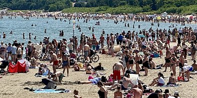 Oblężenie na sopockiej plazy! Czy w takim tłumie można jeszcze odpocząć? [WIDEO]