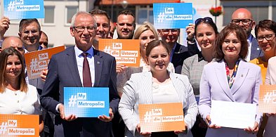 "To są pieniądze dla naszych mieszkańców". Samorządy apelują do Nawrockiego