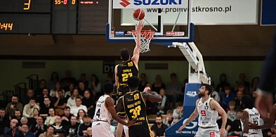 Trefl Sopot nadal niepokonany! Żółto-czarni pewnie wygrywają w Krośnie-36468
