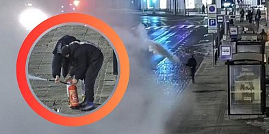 Ukradli gaśnice z autobusów i rozpylili proszek