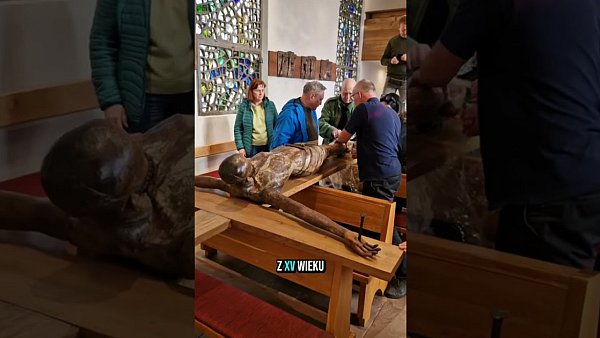 Zabytkowy Chrystus wrócił do Sopotu! Zakończono prace konserwatorskie [WIDEO]
