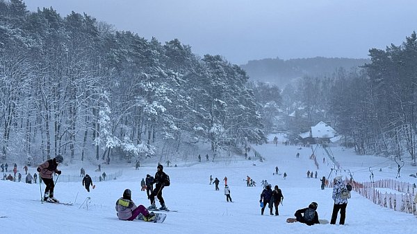 Łysa Góra w Sopocie już działa! Stok z widokiem na morze [WIDEO]