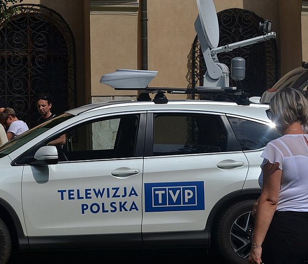 Zmiany w Telewizji Polskiej. Te kanały mogą przejść do historii-35697