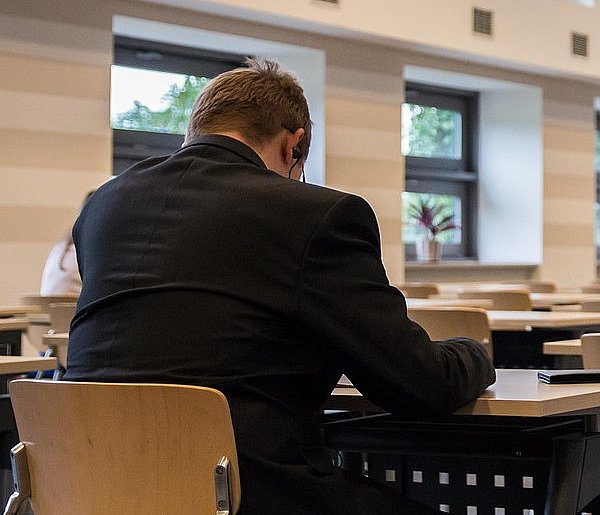 Zmiany w przepisach o wynagrodzeniach. Zapłacą za gotowość do pracy-36865