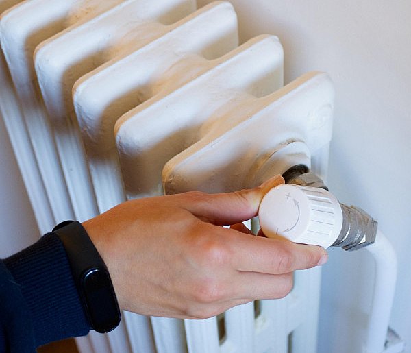 Kaloryfer zakręcony? I tak zapłacisz. Nowe prawo uderzy w lokatorów-37240