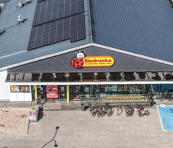Biedronka zapłaci potężną karę. Sieć kusiła niejasną promocją-37569