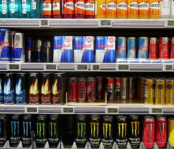 Popularne napoje pójdą ostro w górę. Rząd szykuje podwyżkę VAT-37719