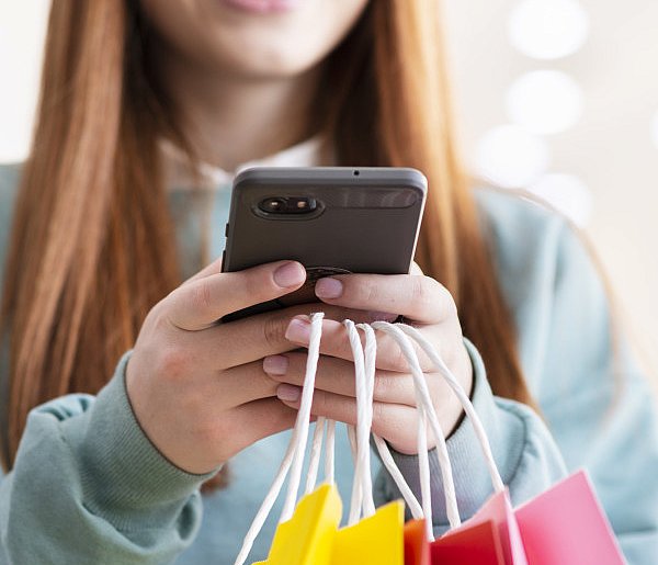 Zalando i Temu podpadły urzędowi. Klienci byli wprowadzani w błąd-38651