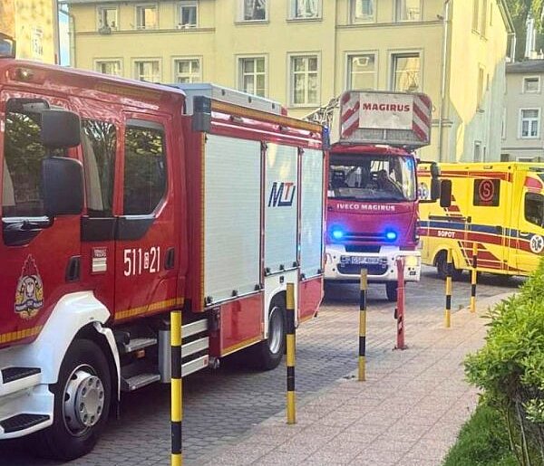 Pożar w sopockim mieszkaniu! Jedna osoba trafiła pod opiekę ratowników