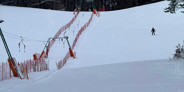 Łysa Góra w Sopocie ruszyła! Wyciąg i wypożyczalnia już działają [CENNIK]