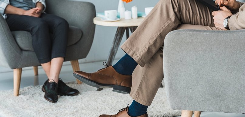 Różnice między psychologiem a psychiatrą - do kogo się udać po pomoc?