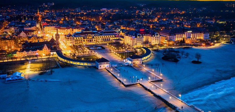 Sezonowość w biznesie – jak faktoring pomaga firmom z branży turystycznej