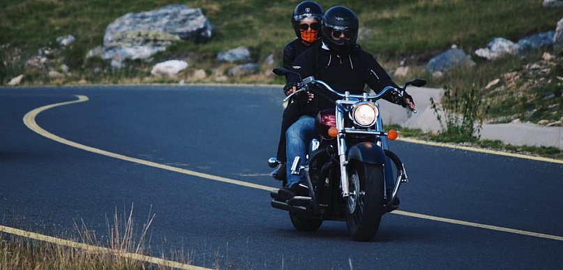 Trójmiasto na dwóch kołach – gdzie kupić sprzęt motocyklowy przed sezonem?