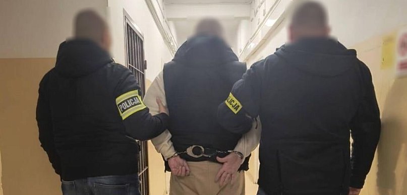 Gdańscy policjanci zatrzymali fana czekolady. Recydywista kradł na dużą kwotę